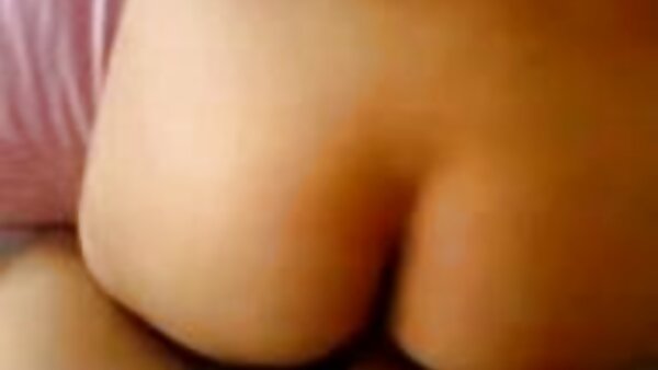 نوک فیلم سینمایی سکس هندی سینه های دختر هاردی در عمل BDSM محکم و محکم می شوند