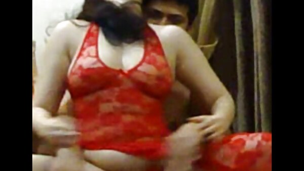 بیدمشک مودار نوجوان یک نوزاد سبزه عجیب و غریب در یک ویدیوی پورنو کثیف به شدت کوبیده تصاویر سکسی هندی می شود